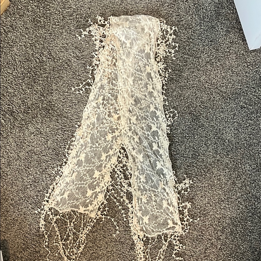 Cream Lace Scarf